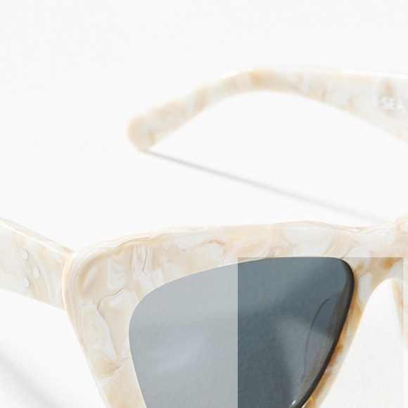 Anthropologie I-SEA Olive Cat-Eye Sunglasses - Picture 2 of 7